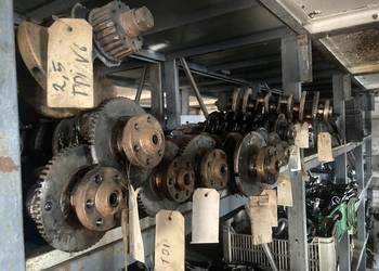 Wał korbowy  A6 2.5 TDI  150KM