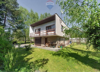 Dom lub biuro z dużym ogrodem w centrum Komorowic