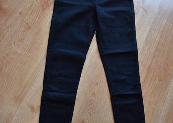 Eleganckie Czarne Spodnie Levi's, rozmiar XS Eleganckie Czarne Spodnie Levi's, rozmiar XS