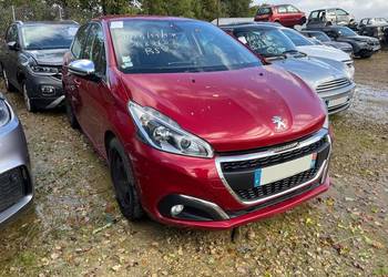 PEUGEOT 208 1.6 BlueHDi 100 Allure Business ES641