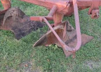 Sprzedam plug dwuskibowy