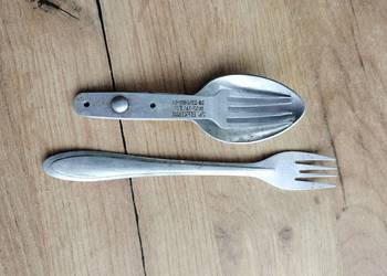 Niezbędnik wojskowy i widelec prl Niezbędnik wojskowy i widelec prl