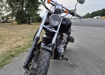 Honda Shadow VT1100 z 1990 roku – kultowy, niezawodny cruiser