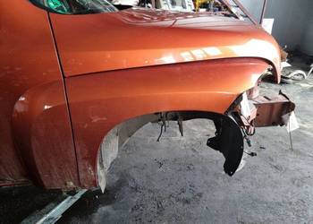 BŁOTNIK PRAWY PRZÓD CHEVROLET HHR 56U - SUNBURST ORANGE