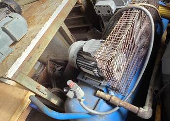 Kompresor, Sprężarka tłokowa 150l GD-28-150-350