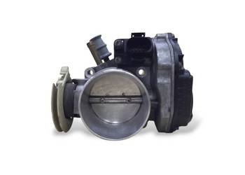 PRZEPUSTNICA VW PASSAT B5 AUDI A6 C5 AUDI A4 B5 2.4 V6 078133063AM