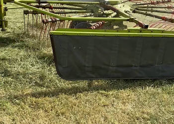 Zgrabiarka karuzelowa Claas Liner 430 S