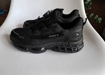 Nowe buty robocze ze wzmacnianym noskiem, rozmiar 42 długość wkładki 27 cm