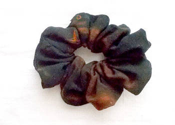 rudo czarna gumka do włosów, boho scrunchie, czarne skrunczi