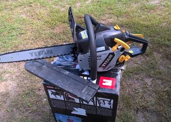 spalinowa pilarka łańcuchowa Titan 2,2 Kw z pompką paliwową