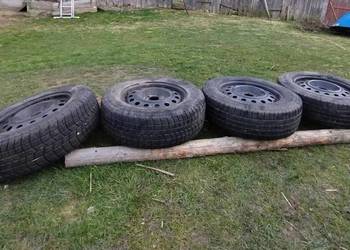Sprzedam 4 opony wielosezonowe wraz z felgami, 215/65 R16