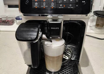 Ekspres ciśnieniowy Philips LatteGo 3200