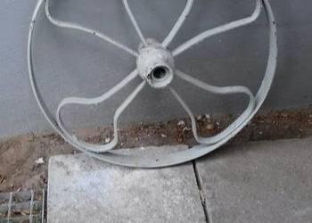 Sprzedam stare koła Sprzedam stare koła