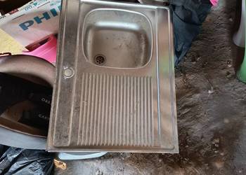 Zlewy, toaleta ,bojler elektryczny maly