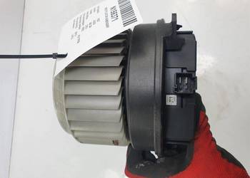 WENTYLATOR KABINOWY AUDI A8 D4 4H1820021B