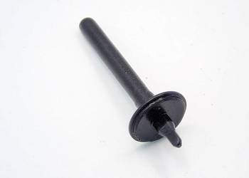 WAŁEK TRZPIEŃ KOŁEK SKRZYNI 2.0 MB E200 W210 S210