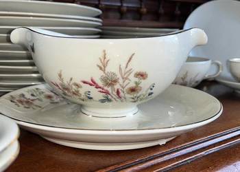 Sosjerka . Łączka Royal Ivory. Bohemia.  Made in Czechoslovakia. Sosjerka . Łączka Royal Ivory. Bohemia.  Made in Czechoslovakia.