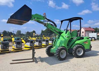 Miniładowarka AVANT 420 / 11r! / Łyżka + Widły / 630 635 MULTIONE