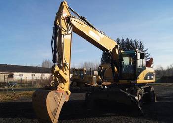 Koparka kołowa CAT M318D