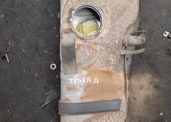 OPEL TIGRA A 1,4  16V bak zbiornik paliwa