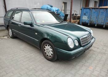 Mercedes W210 e200