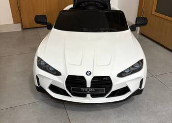 Samochód ma akumulator BMW M4