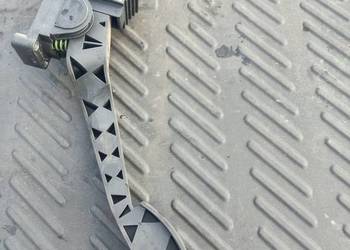 Potencjometr pedału gazu Alfa Romeo 147 1.6  0281002380