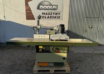 Frezarka dolnowrzecionowa SCM T130 z posuwem