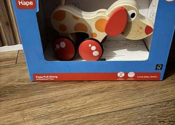 Hape - piesek do ciągnięcia do sznurku