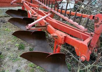 Pług zawieszany U128