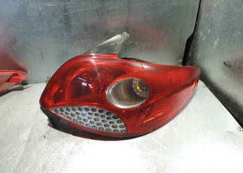 PEUGEOT 206+ PLUS LAMPA PRAWA TYLNA