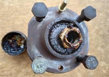 Piasta koła  Fiat 125p, Polonez +nowa tarcza hamulcowa