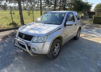 Suzuki Grand Vitara 1.6B 106KM 4x4 stan DB Hak Bluetooth Alufelgi Wielosezo