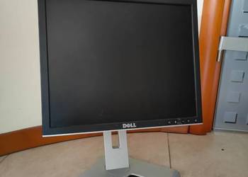 Monitor DELL 1708FP na stojaku Dostępne 10 sztuk