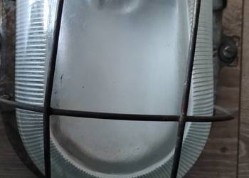Nowa lampa scienna