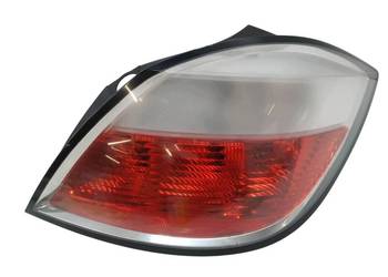 LAMPA TYŁ  PRAWA 5D HB  Opel Astra III (2004-2014  ) H