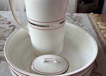 Zabytkowy zestaw toaletowy z porcelany sygnowany misa dzban mydelniczka