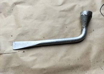 KLUCZ DO KÓŁ 19 R19 FIAT POLONEZ MALUCH