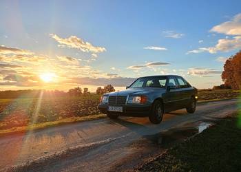Mercedes-Benz W124 1990 200E Mercedes-Benz W124 1990 200E
