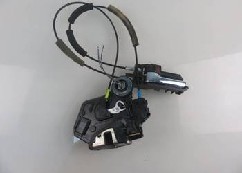 ZAMEK LEWY TYLNY TOYOTA AVENSIS II T25