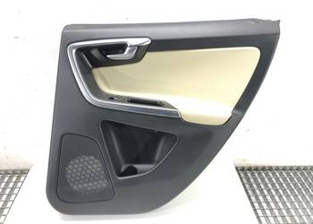 BOCZEK DRZWI TYŁ PRAWY VOLVO XC60 I SUV 08-17 TAPICERKA