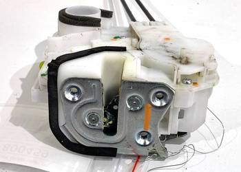 ZAMEK DRZWI LEWY TYŁ MITSUBISHI MIRAGE / SPACE STAR Hatchback