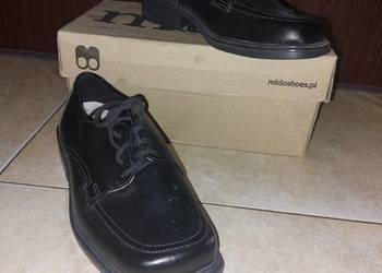 Sprzeda6buty wizytowe. R. 28