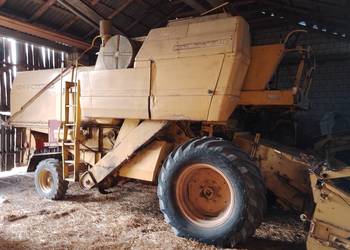 Kombajn zbożowy New Holland s1540 na części