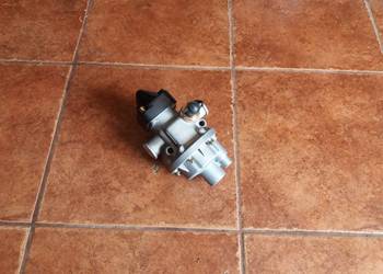 Zawór Regulator Ciśnienia Powietrza URSUS C-385 902 904 912