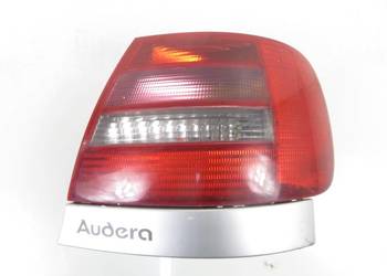 LAMPA PRAWA TYLNA AUDI A4 B5 SEDAN