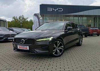 Volvo V60, 2023r. kamera* navi* Carplay* skóra* el. klapa* FV23%