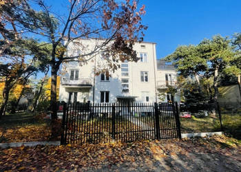 2 pokoje w kamienicy , taras ,ogród ,zieleń Wawer