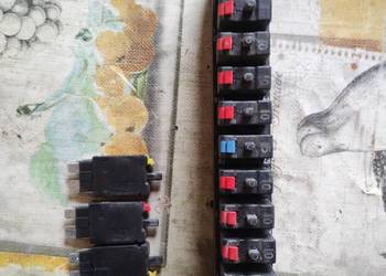 Bezpieczniki automat 12,24v