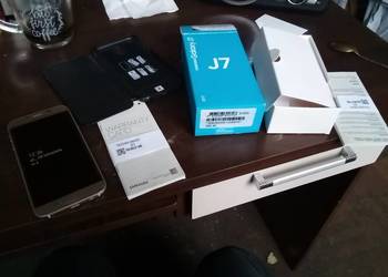 Sprzedam telefon Samsung Galaxy J7 DUOS